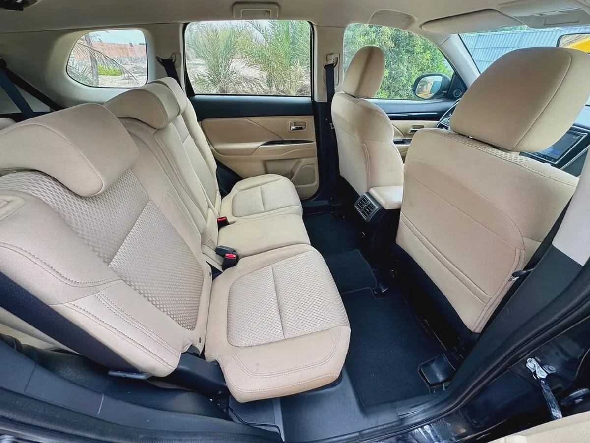 820-Monthly l GCC l 4WD , Cruise, Camera l Accident Free