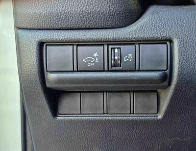 Toyota Prado TXR TOYOTA PRADO URBAN ROUND LIGHTS FABRIC SEATS SMALL DVD BASIC E OM PETROL AT 2.4L V4 4WD (CODE # P24U-24