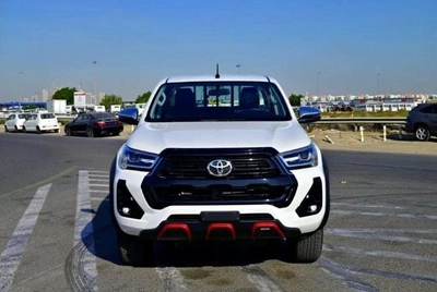 Toyota Hilux HILUX SR5 4.0L V6 2025-1