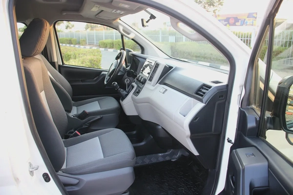 2023 Toyota Hiace 3.5L 13 seat! GCC! Perfect Condition!