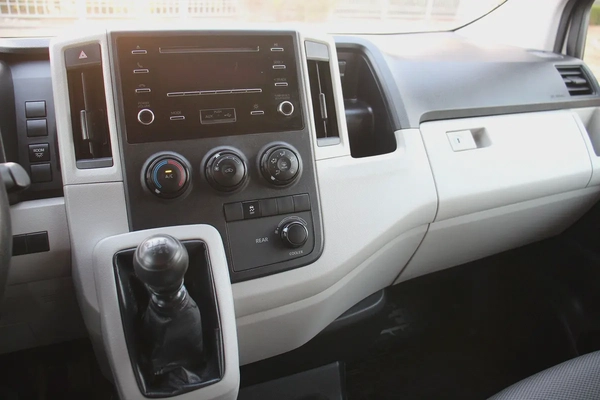 2023 Toyota Hiace 3.5L 13 seat! GCC! Perfect Condition!