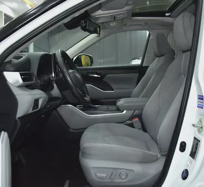 AED 2,181 EMi at 0% DP | Toyota Highlander Hybrid GLE ( 2023 Model ) in White Color GCC Specs-9