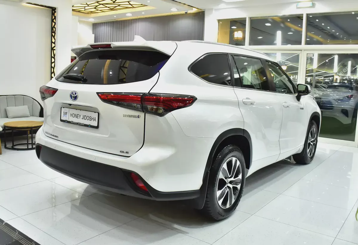 AED 2,181 EMi at 0% DP | Toyota Highlander Hybrid GLE ( 2023 Model ) in White Color GCC Specs-5-5