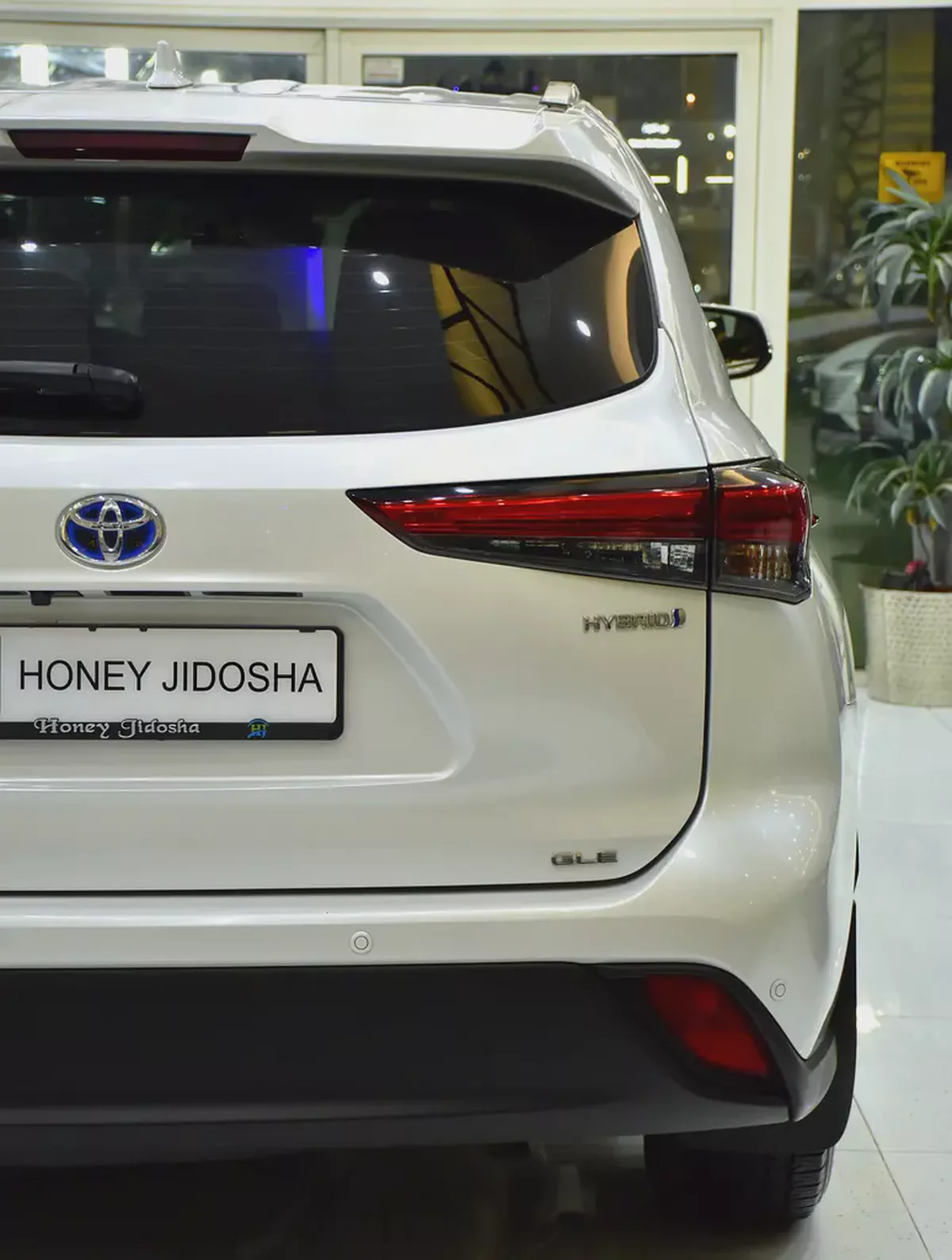 AED 2,181 EMi at 0% DP | Toyota Highlander Hybrid GLE ( 2023 Model ) in White Color GCC Specs-8-8