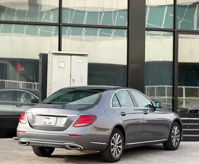 Mercedes Benz E200 STANDARD E 200 | GCC Specs | Pristine Condition-11