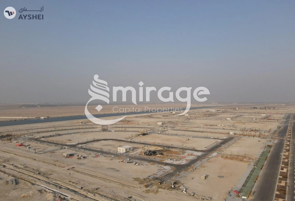 LAND FOR SALE IN LEA, YAS ACRES
