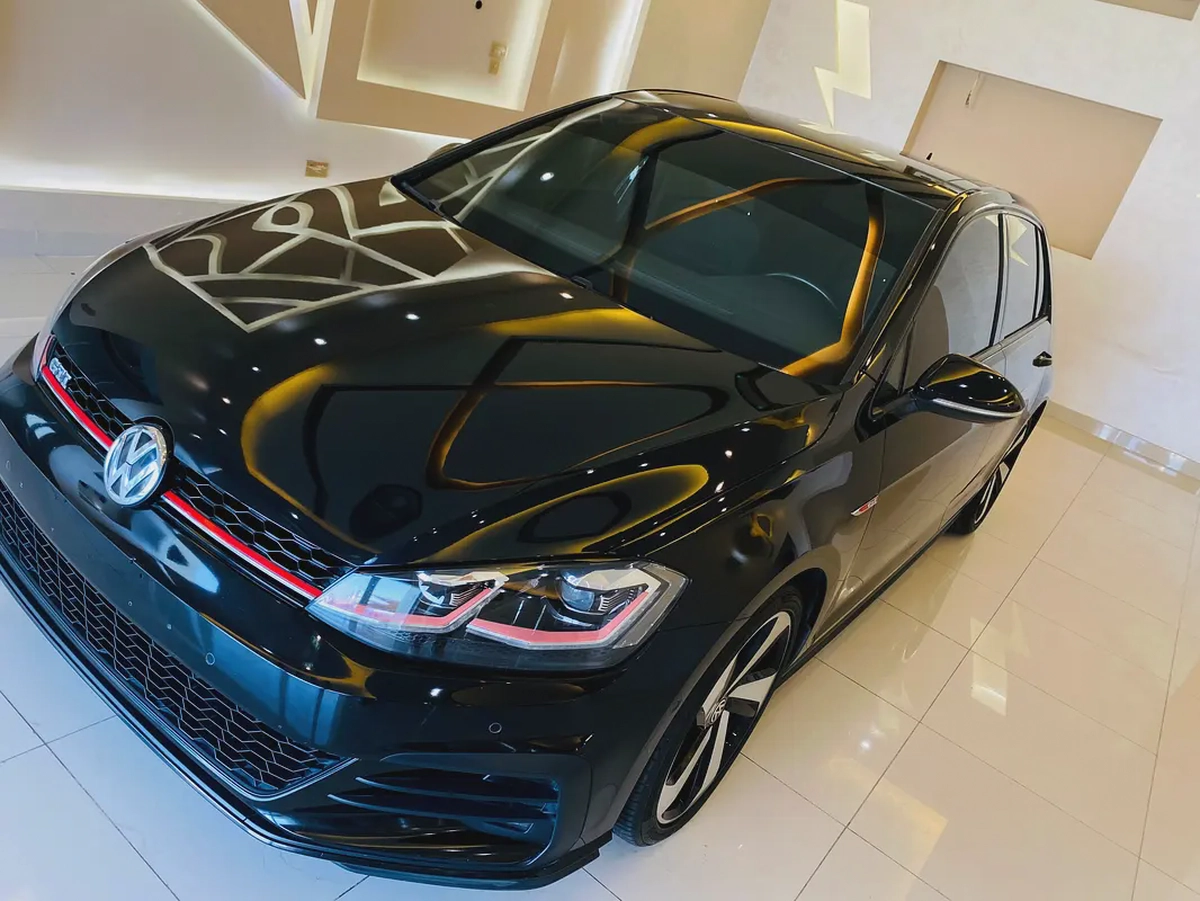 2019 Volkswagen Golf GTI - GCC Specs - Excellent Condition-1-1