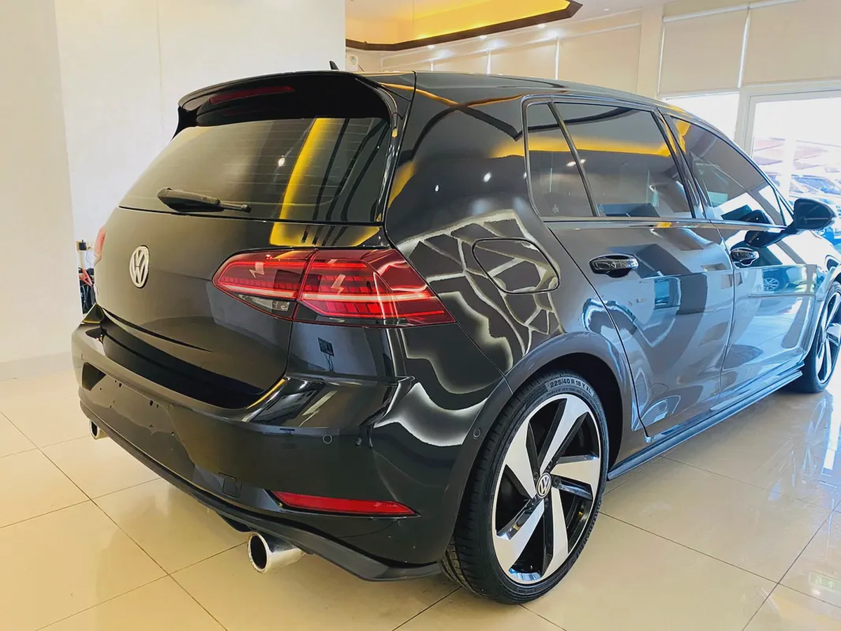 2019 Volkswagen Golf GTI - GCC Specs - Excellent Condition-7-7