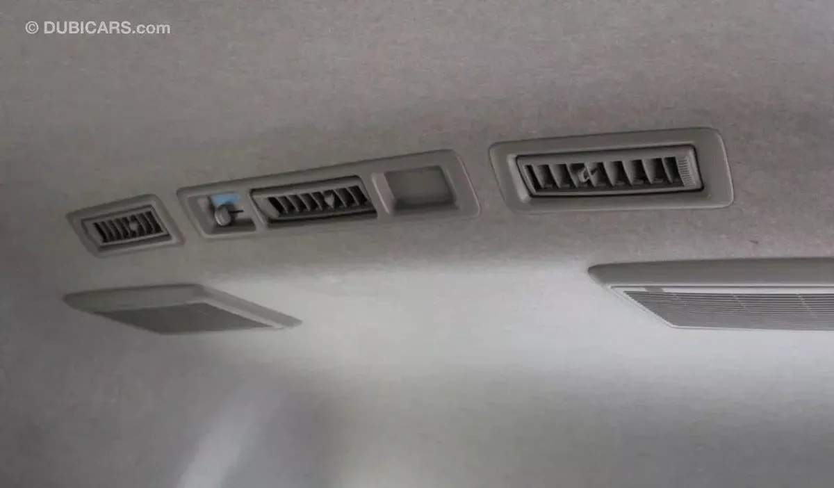 Toyota Hiace DLS - STANDARD ROOF DLS - STD ROOF 2.5 DIESEL-9-0