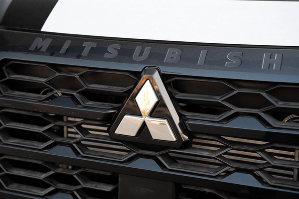 Mitsubishi L200 Sportero
