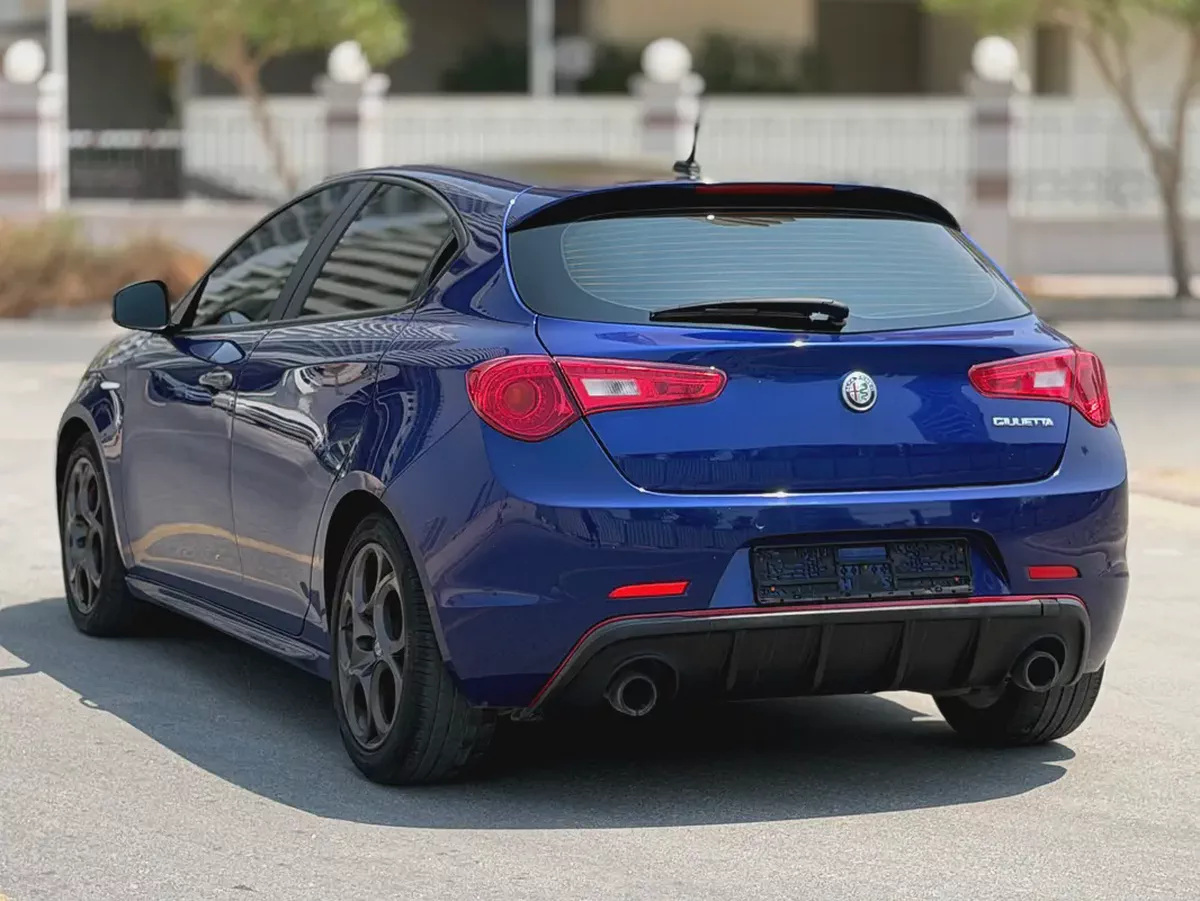 2019 Alfa Romeo Giulietta Veloce | GCC Specs-14-14