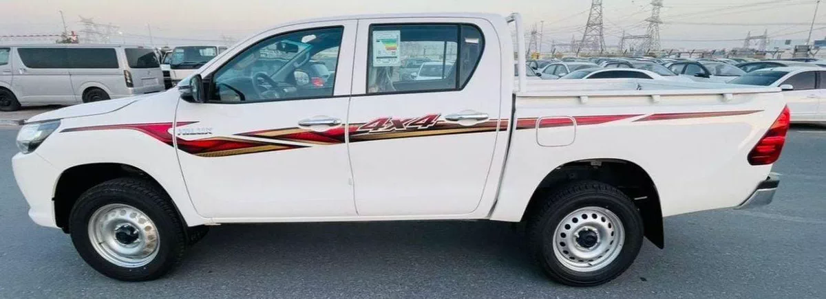 Toyota Hilux GLX GL 2.4L Double Cab Utility-1-0