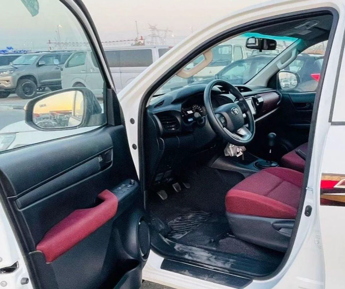 Toyota Hilux GLX GL 2.4L Double Cab Utility-5-0