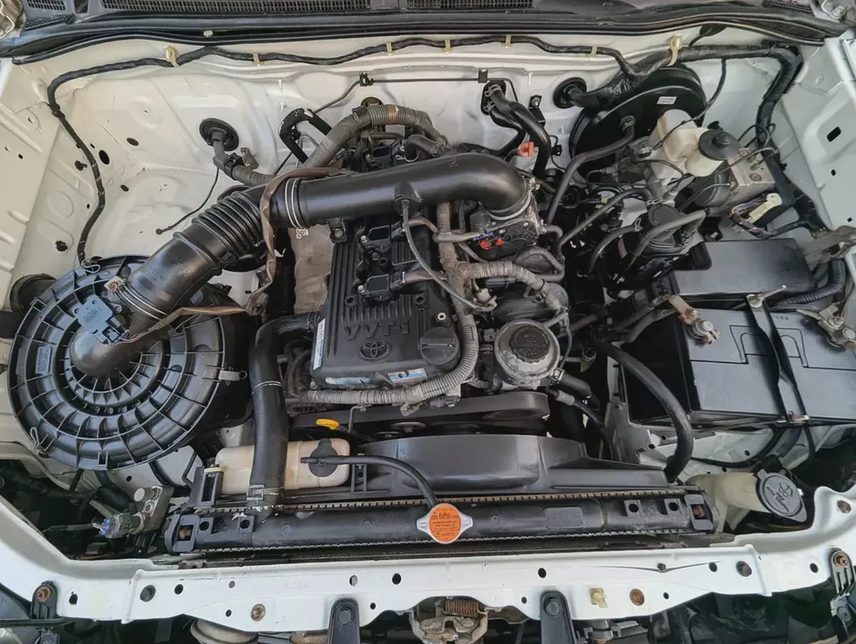 TOYOTA FORTUNER 2013 GCC V4 2.7L IN GOOD CONDITION-8-8