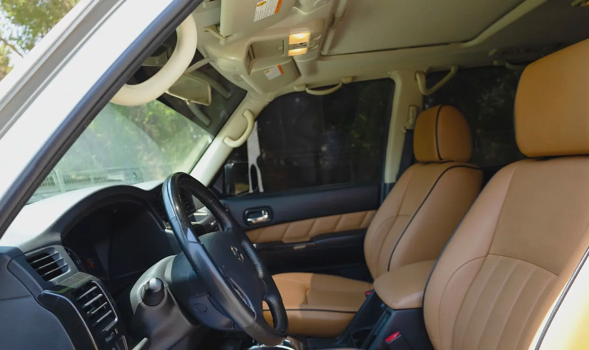 Nissan Patrol Safari Super Safari 2017 GCC Specs ll No paint No accident-9-9