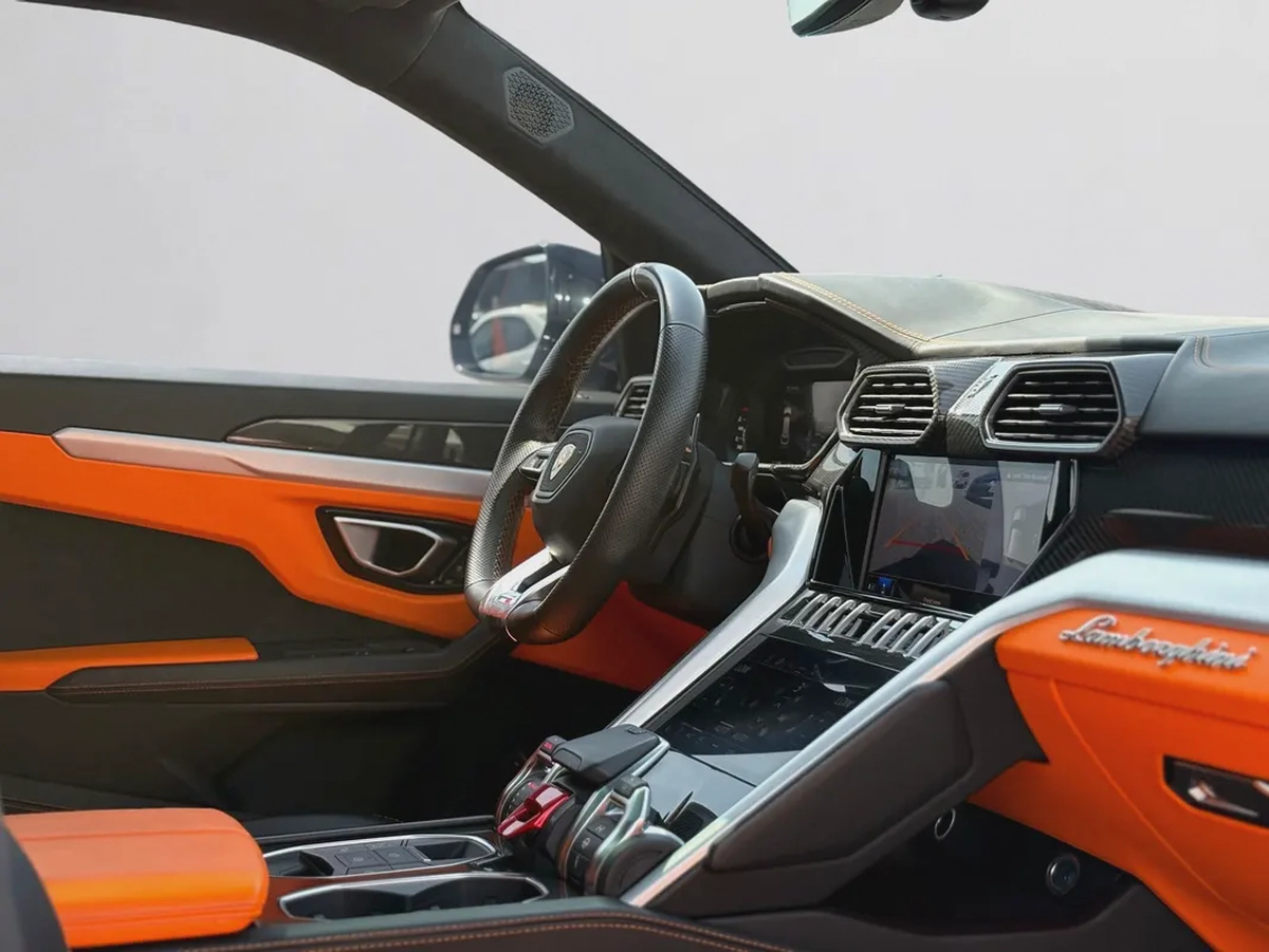 AED 12,780 P.M | 0% DOWN PAYMENT | LAMBORGHINI URUS MANSORY KIT | 4.0L TWIN-TURBO V8 | FULL SERVICE