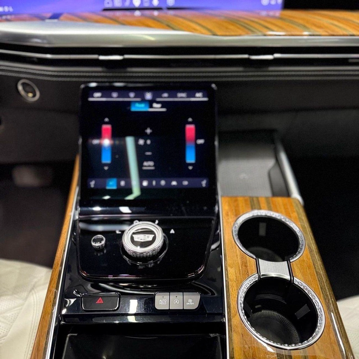 Cadillac Escalade Sport Platinum Cadillac Escalade Sport Platinum Full Option 2025 GCC specs | Warranty and service contract-12-0