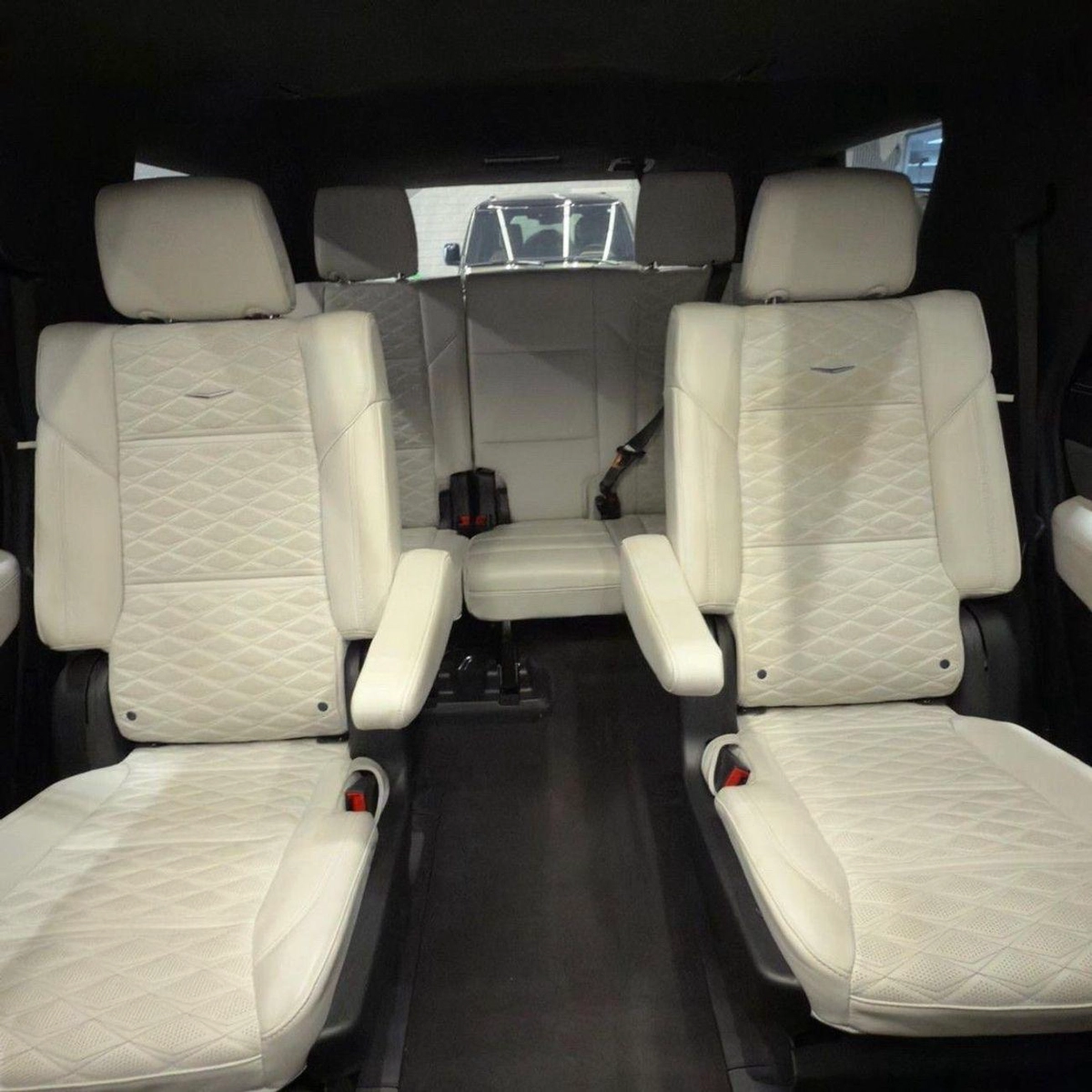 Cadillac Escalade Sport Platinum Cadillac Escalade Sport Platinum Full Option 2025 GCC specs | Warranty and service contract-20-0