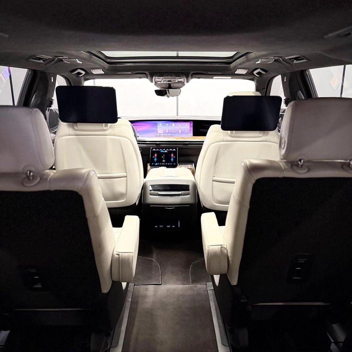 Cadillac Escalade Sport Platinum Cadillac Escalade Sport Platinum Full Option 2025 GCC specs | Warranty and service contract-24-0