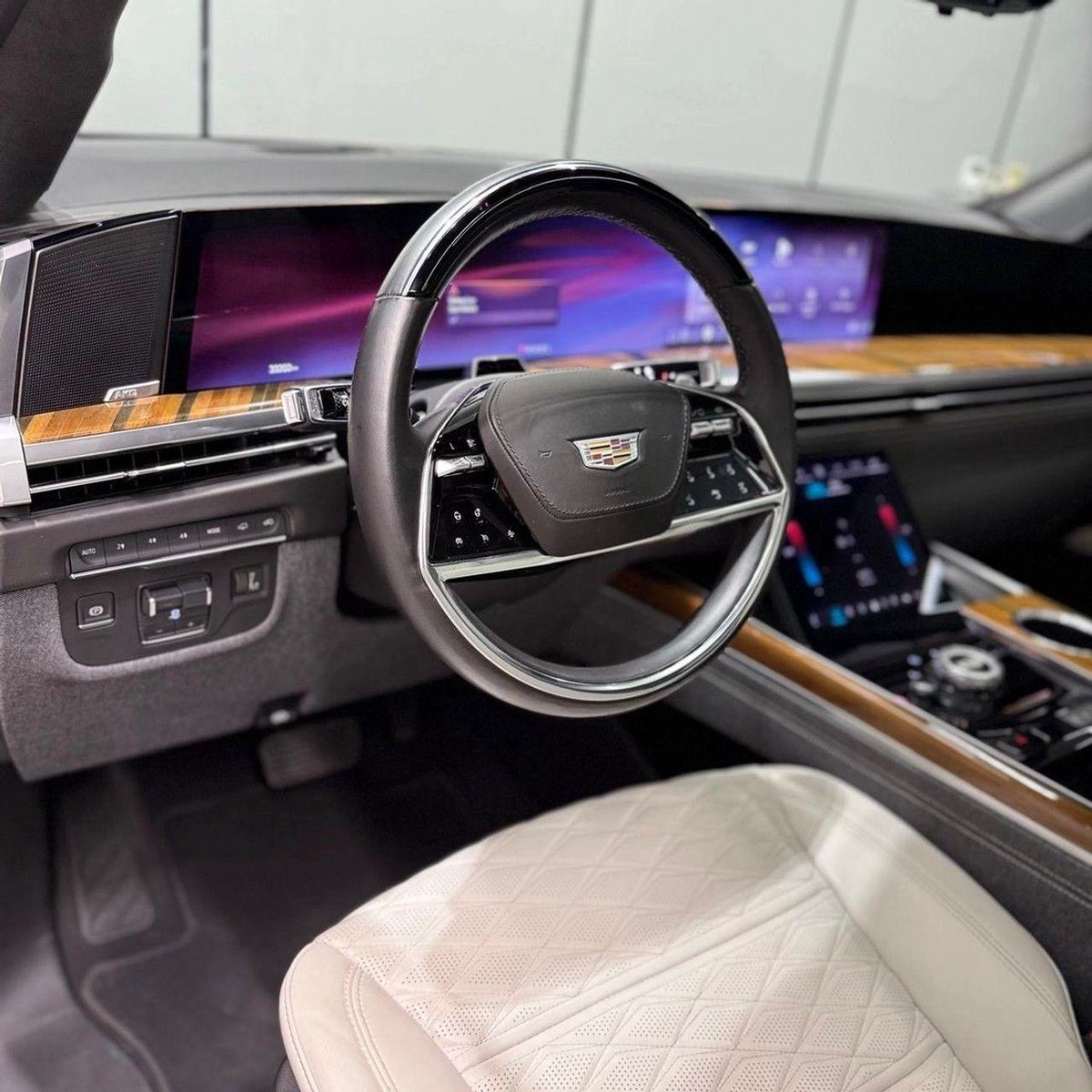 Cadillac Escalade Sport Platinum Cadillac Escalade Sport Platinum Full Option 2025 GCC specs | Warranty and service contract-8-0