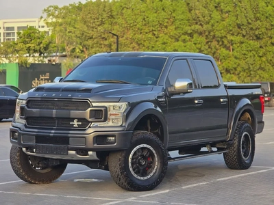 Ford F-150 Shelby 2018 GCC Specs | 755 HP | Perfect condition | 2 Keys | Orginal paint |-3
