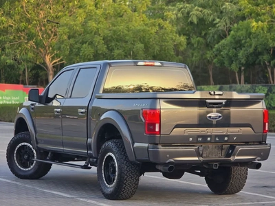 Ford F-150 Shelby 2018 GCC Specs | 755 HP | Perfect condition | 2 Keys | Orginal paint |-4