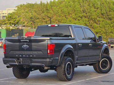 Ford F-150 Shelby 2018 GCC Specs | 755 HP | Perfect condition | 2 Keys | Orginal paint |-6
