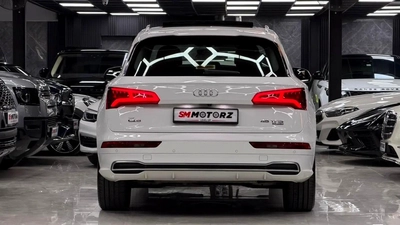 Audi Q5 2018 45 TFSI quattro S line | GCC Specs | Pristine Condition-5