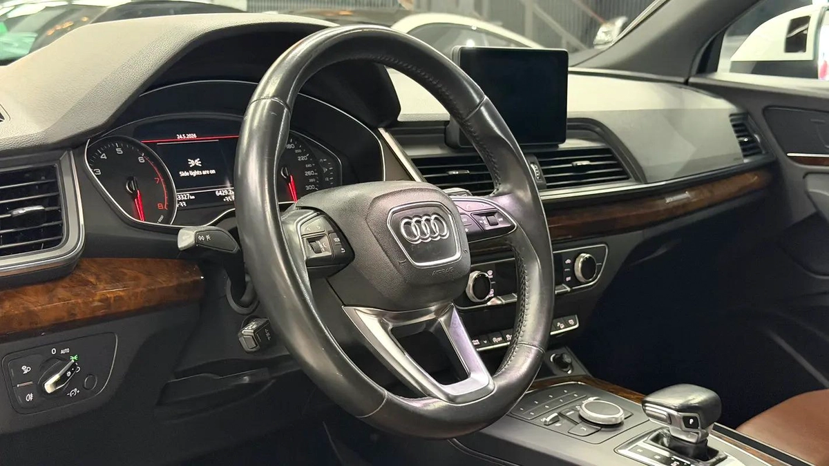 Audi Q5 2018 45 TFSI quattro S line | GCC Specs | Pristine Condition-7-7