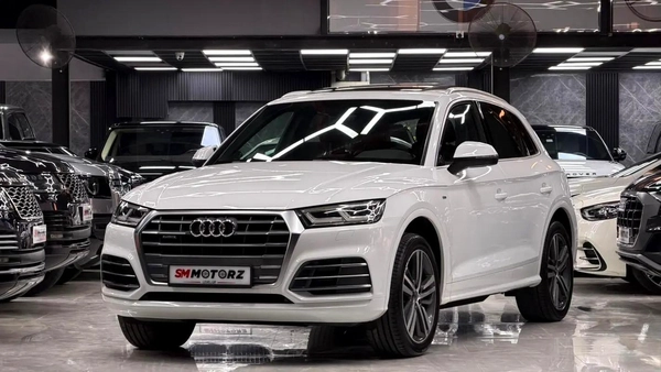 Audi Q5 2018 45 TFSI quattro S line | GCC Specs | Pristine Condition