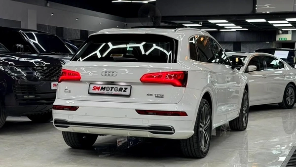 Audi Q5 2018 45 TFSI quattro S line | GCC Specs | Pristine Condition