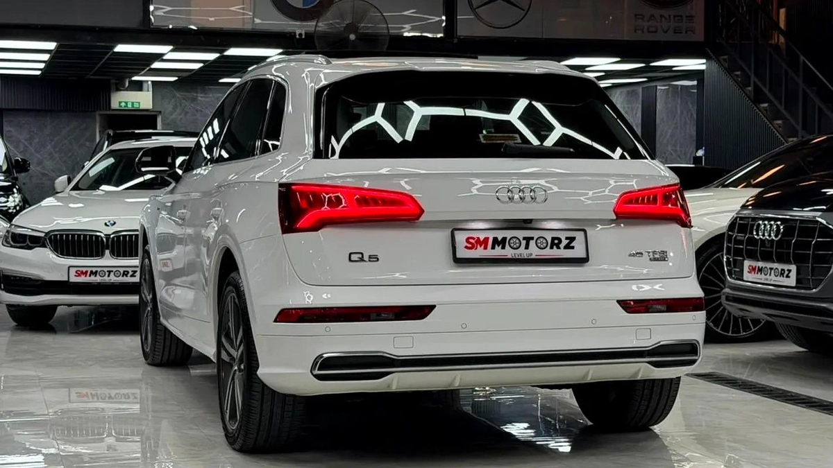 Audi Q5 2018 45 TFSI quattro S line | GCC Specs | Pristine Condition-4-4