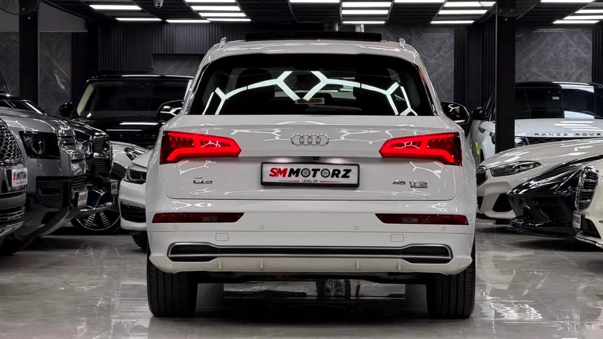Audi Q5 2018 45 TFSI quattro S line | GCC Specs | Pristine Condition-5-5