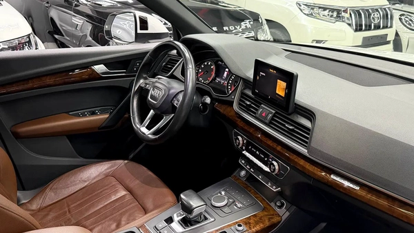 Audi Q5 2018 45 TFSI quattro S line | GCC Specs | Pristine Condition
