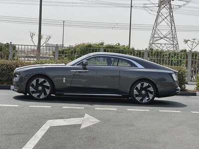 Rolls Royce Specter 2024 with warranty+Service Contract-5