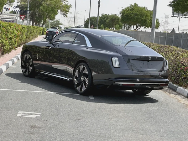 Rolls Royce Specter 2024 with warranty+Service Contract
