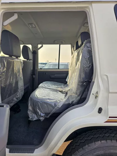 Toyota Land Cruiser 70 LC76 LX TOYOTA LANDCRUISER LC76 HARDTP LX || 5DOOR | STD OPTION | 6 STR PWR WINDOWS+MIRRORS+LOCKS WOOD LED F-14