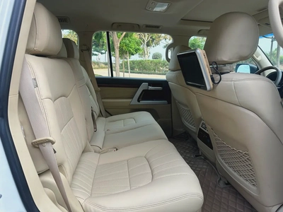 Toyota Land Cruiser VXR 2017 - GCC Specs-7