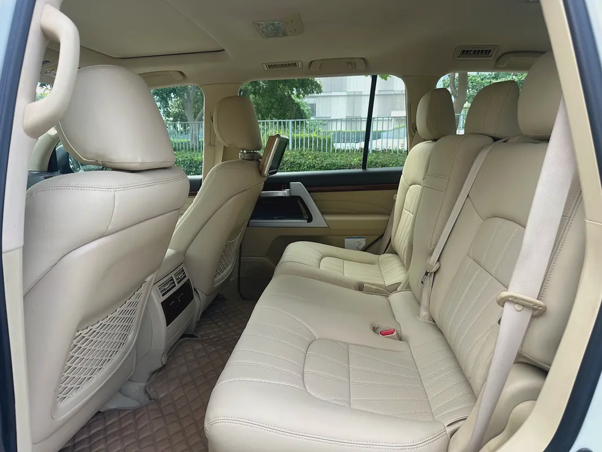 Toyota Land Cruiser VXR 2017 - GCC Specs-9-9
