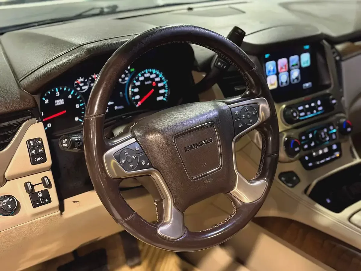 GMC Yukon Denali | 2019 | GCC Specs | Full Option | Pristine Condition-9-9