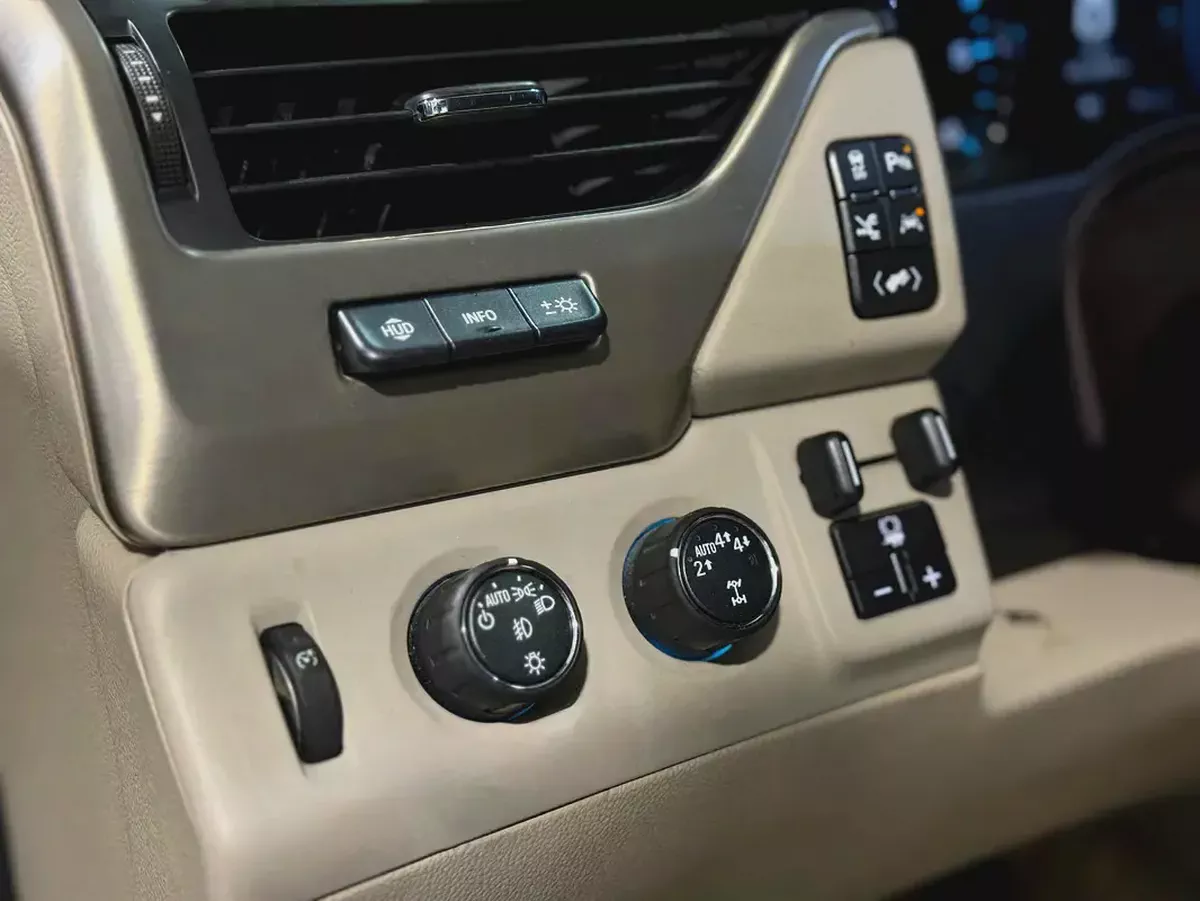 GMC Yukon Denali | 2019 | GCC Specs | Full Option | Pristine Condition-11-11