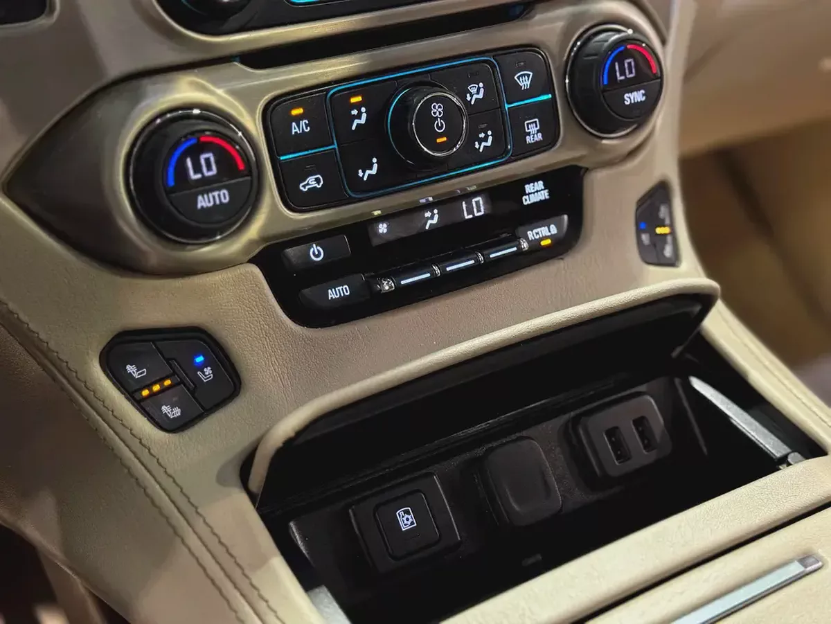 GMC Yukon Denali | 2019 | GCC Specs | Full Option | Pristine Condition-13-13