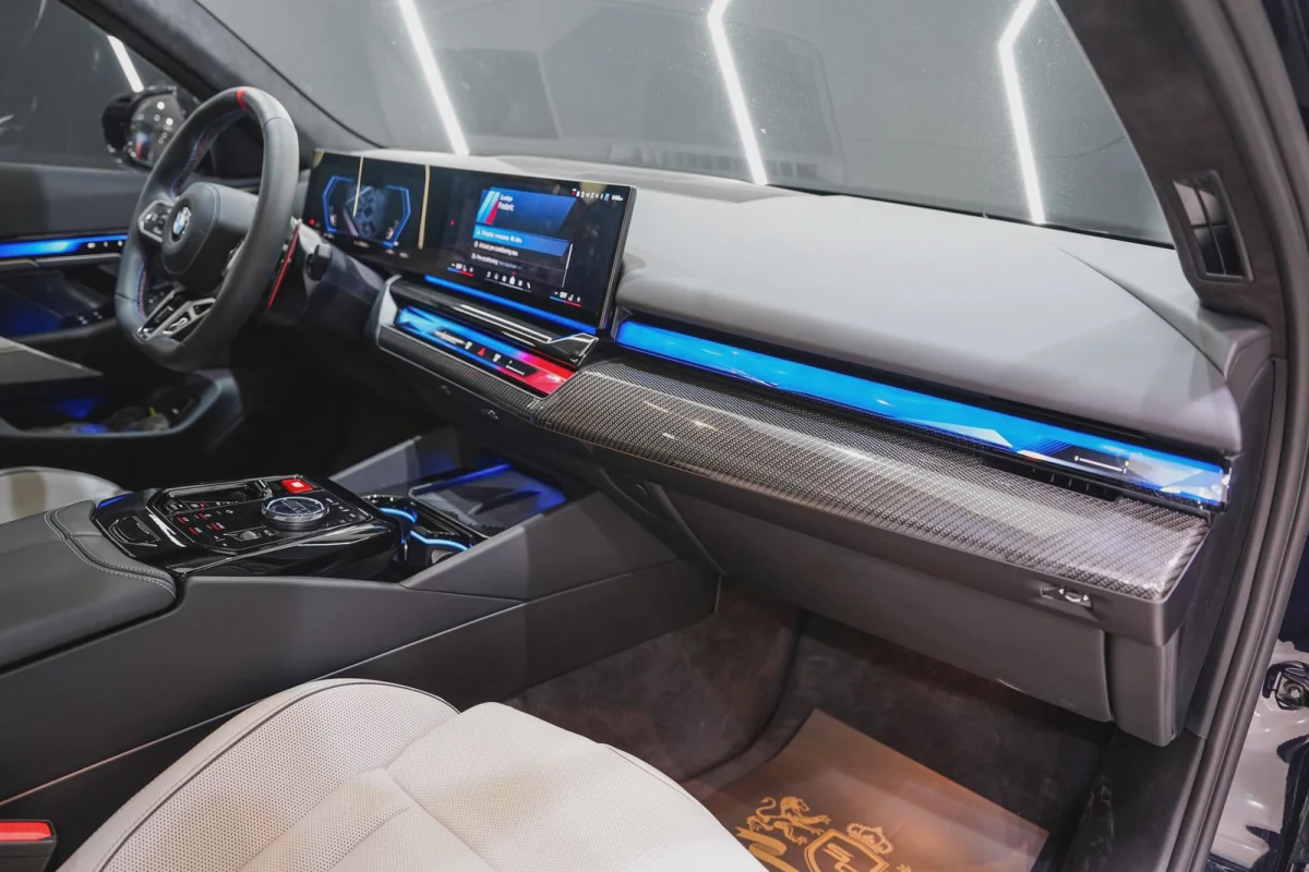 BMW M5 Competition-7-7