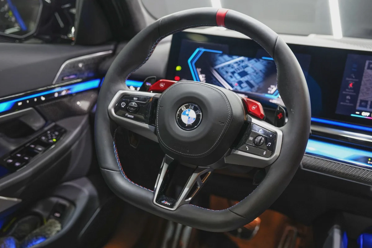 BMW M5 Competition-5-5