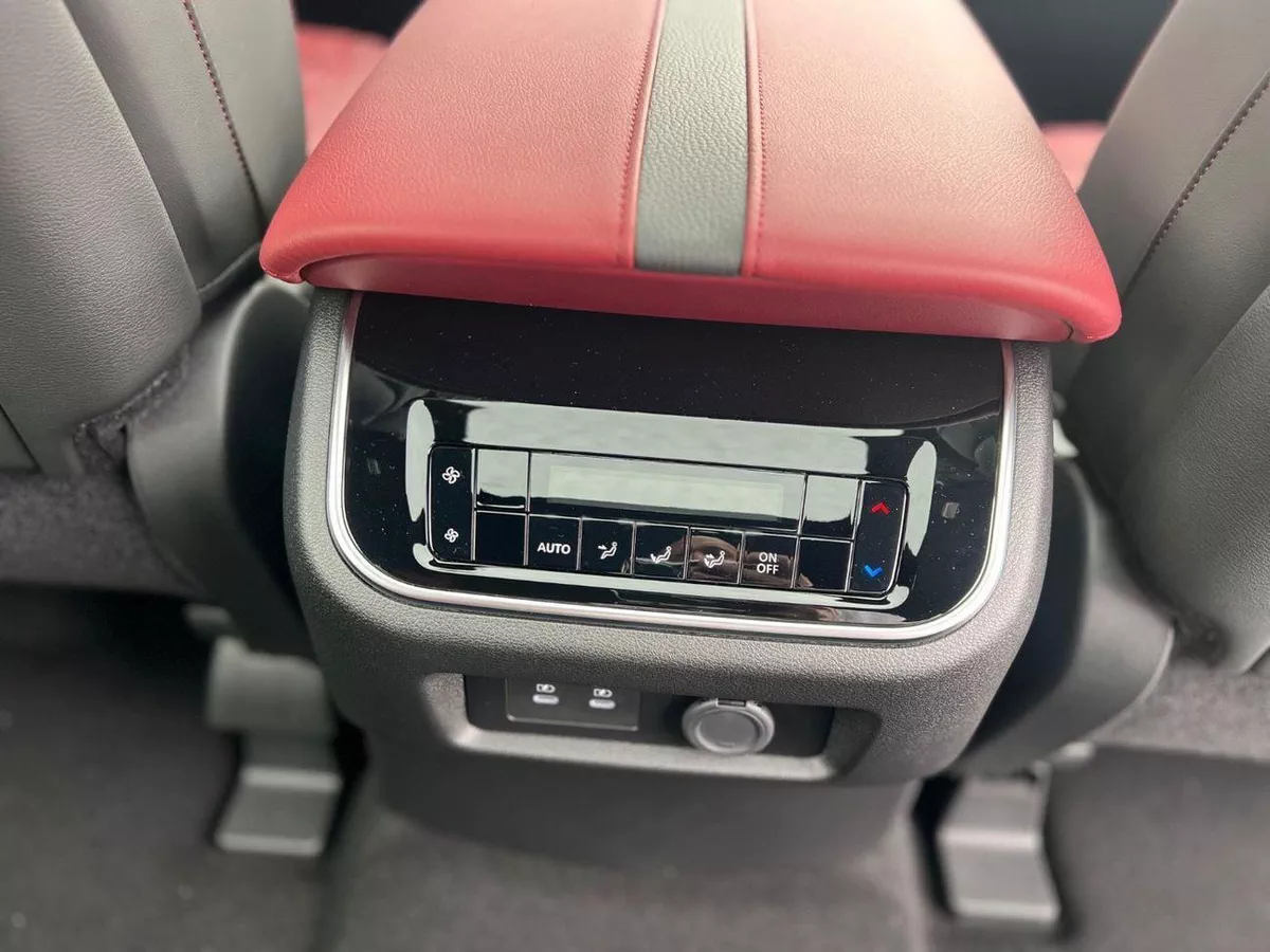Nissan Patrol SE PLATINUM CITY SE PLATINUM-14-0
