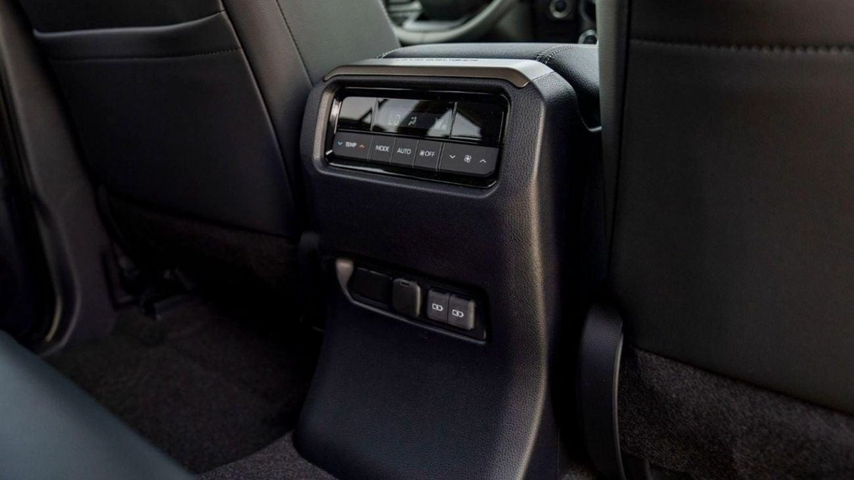 Toyota Prado Toyota Prado FIRST EDITION 2.4L Petrol AT Full Option MY2024_All Colors Available-9-0