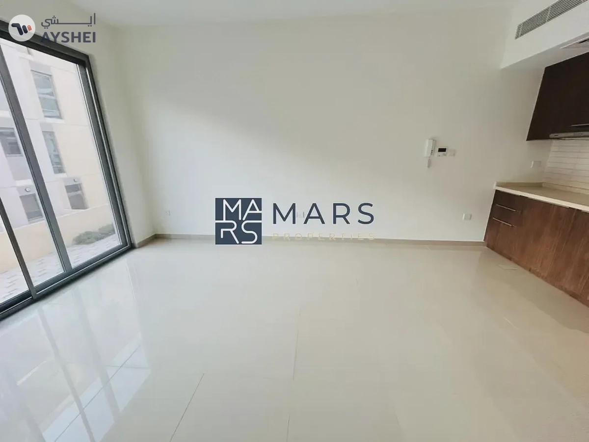 REDAY TO MOVE BRAND NEW STUDIO FOR SALE