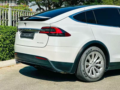 Tesla Model X LONG RANGE (AWD)-8