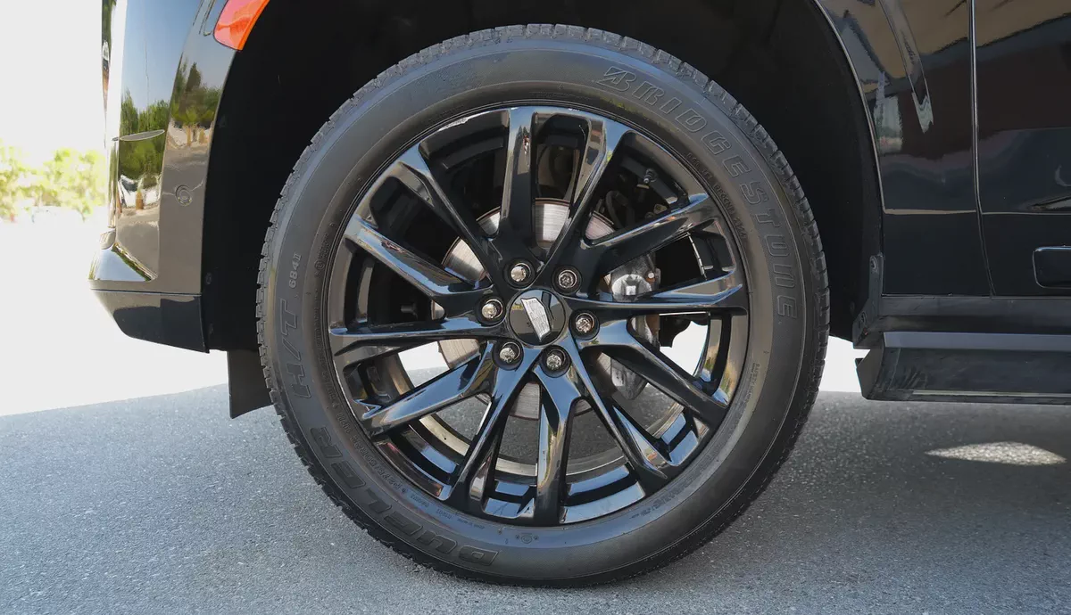 2022 Cadillac Escalade ESV | GCC Specs | Excellent Condition-7-7