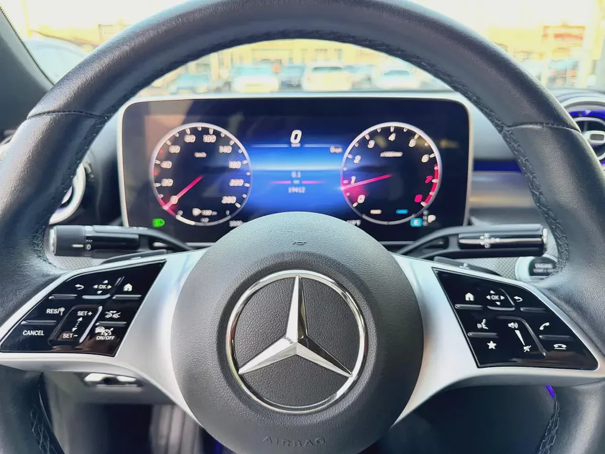 Mercedes-Benz C-Class C300 4MATIC 2024 for Sale-5-5